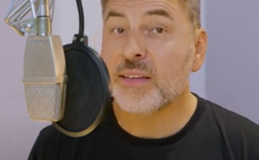 David Walliams reads an exclusive new extract from CODE NAME BANANAS!